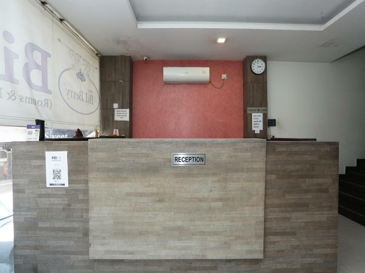 Bilberry Hotel Rewāri Extérieur photo
