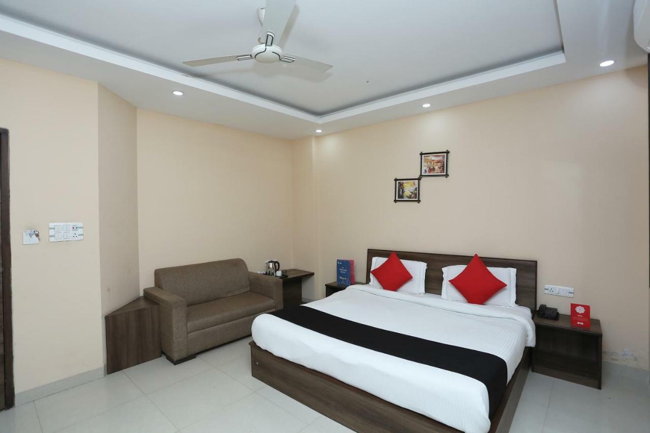 Bilberry Hotel Rewāri Extérieur photo